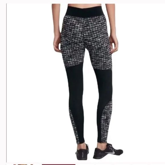 Nike pro Hyperwarm Brusted legging  XS - Picture 2 of 10